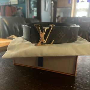 Men’s LV Reversible Monogram Belt